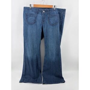 The Diva Jeans, Blue Dark Wash Stretch Flared Leg Mid Rise, Size 18, 40" x 30"